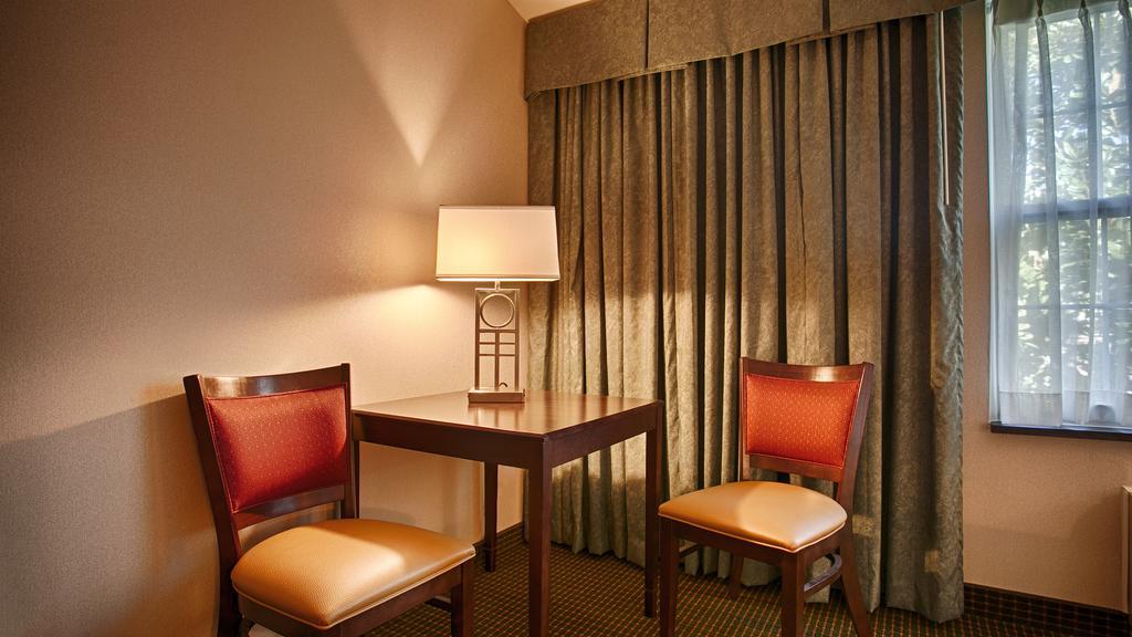Clarion Inn Falls Church-Arlington Eksteriør bilde