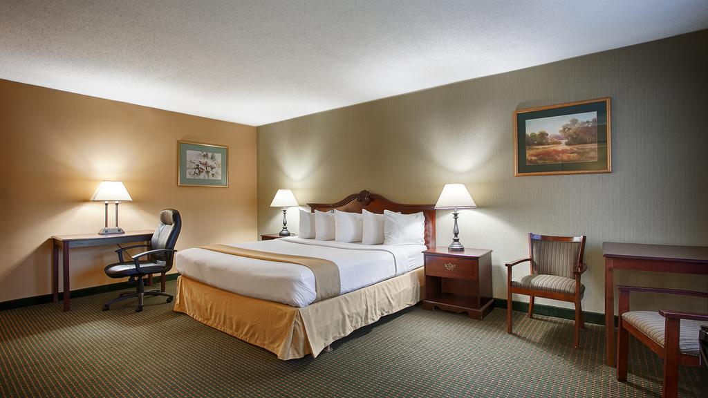 Clarion Inn Falls Church-Arlington Eksteriør bilde