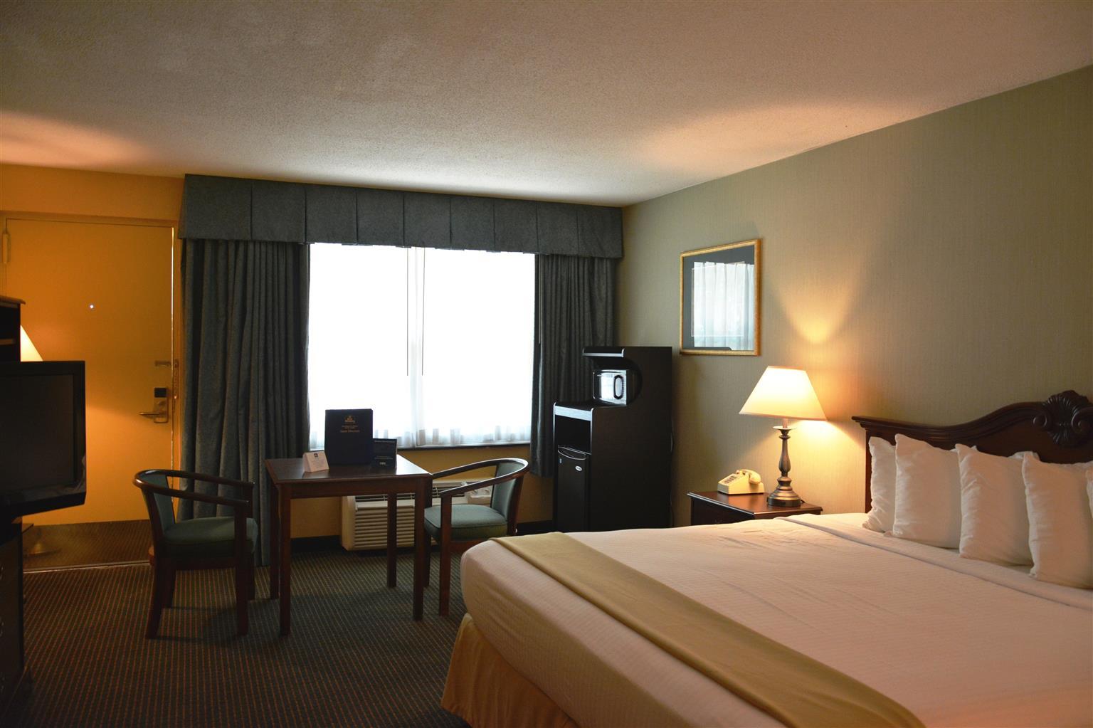 Clarion Inn Falls Church-Arlington Eksteriør bilde