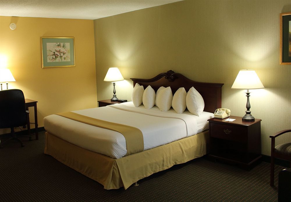 Clarion Inn Falls Church-Arlington Eksteriør bilde