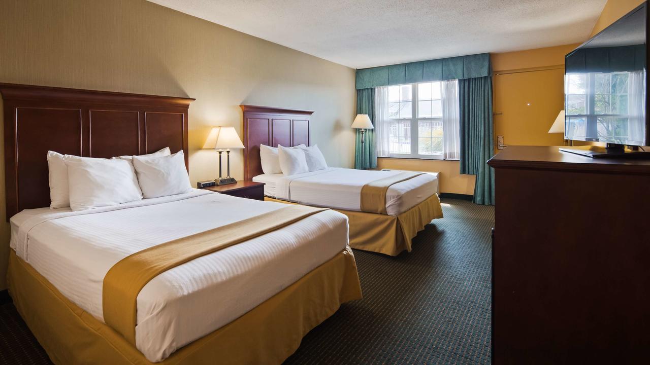 Clarion Inn Falls Church-Arlington Eksteriør bilde
