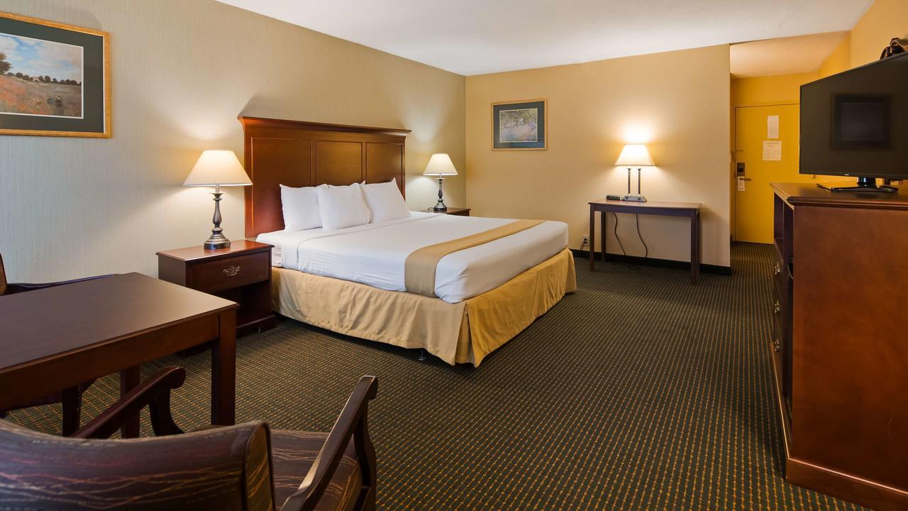 Clarion Inn Falls Church-Arlington Eksteriør bilde