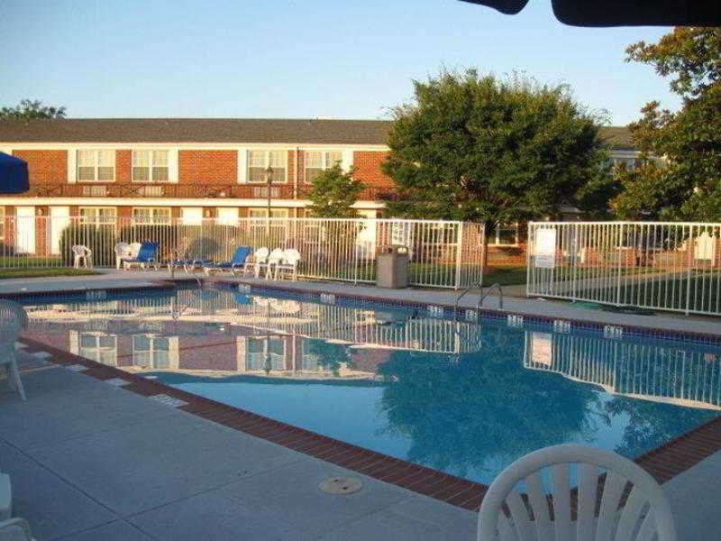 Clarion Inn Falls Church-Arlington Eksteriør bilde